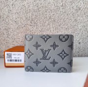 LOUIS VUITTON M81383 マルチプル短財布 モノグラムシャドウ グレー サイズ:11.5x9x1.5cm