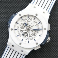 HUBLOT アエロバン ホワイト文字盤 高級デザイン腕時計
