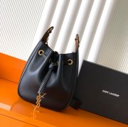 SAINT LAURENT 840888 ラムレザー、カーフレザー ブラック、ゴールド バケツバッグ チェーン、ミニ 28x22cm サイズ:28x22cm
