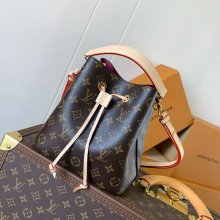 LOUIS VUITTON M46581 キャンバス モノグラム 斜め掛けバッグ レディース斜め掛け手提げ 20x20x13cm サイズ:20x20x13cm