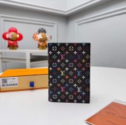 LOUIS VUITTON M13414 パスポートケース 村上隆コラボ ブラックマルチ サイズ:10x14x2.5cm