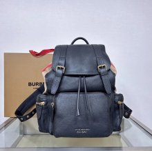 Burberry 最新作 シャーリングカーフスキン リュック オールレザー ブラック 680173 サイズ:42x28cm