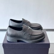 プラダ メンズ ローファー 39-44