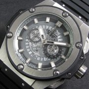 HUBLOT キングパワー クォーツ搭載 クロノグラフ グレー文字盤 カレンダー付き