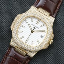 PATEK PHILIPPE ノーチラス Cal.324SC搭載 自動巻き