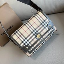 BURBERRY 9061 カーフスキン チェック 斜め掛けバッグ クラシックチェック 25x18cm サイズ:25x18cm