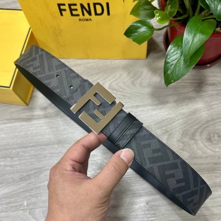 フェンディ メンズ ベルト 両面用 4.0cm