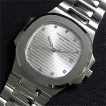 PATEK PHILIPPE ノーチラス Swiss 2824-2搭載 おすすめ