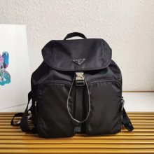 Prada リュック サフィアーノレザー ブラック 1BZ070 サイズ:32x30x16cm