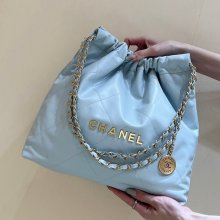 CHANEL 48100 カーフレザー クラシック ファッショナブル 42×39×8cm サイズ:42×39×8cm