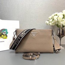 PRADA 1BH050 ダブルストラップ サイズ:30x19.5cm