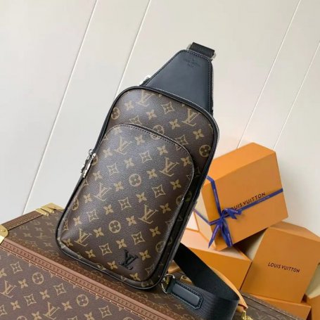 LOUIS VUITTON M46327 キャンバスショルダー アベニュー サイズ:31x20cm