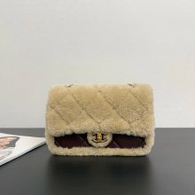 CHANEL 99412 ブラウン 斜め掛けバッグ 大容量 小 23.5×16×7.5cm サイズ:23.5×16×7.5cm