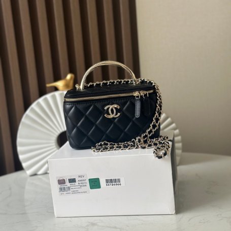 CHANEL 66057 ラムレザー ブラック ヴィンテージ 17×10×8cm サイズ:17×10×8cm
