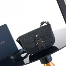 DIOR サドルフラップメッセンジャー ディオールグラビティ サイズ:20x13.5x5.5cm