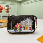 LOUIS VUITTON M81760 ミニポシェット アクセサリー ヴィヴィエンヌ サイズ:15.5x10.5cm