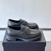 プラダ メンズ ローファー 39-44
