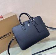 BURBERRY 8121 粒紋牛皮ブリーフケース サイズ:37.5x27cm