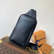 LOUIS VUITTON M30863 小ショルダー アベニュー サイズ:31x20cm