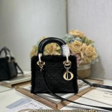 DIOR 0505 スエード、チェーン ブラック、ベージュ 斜め掛けバッグ、ショルダーバッグ、ハンドバッグ ミニ 17.0x15.0x7.0cm サイズ:17x15cm