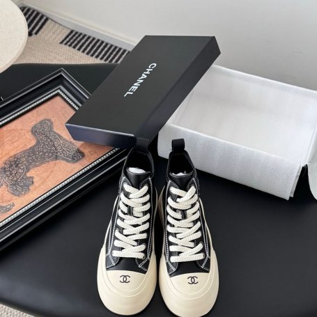【CHANEL】25Cスニーカーレディース