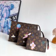 LOUIS VUITTON M15357 コスメポーチ ヴィヴィエンヌ サイズ:25x20x5.5cm