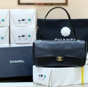 CHANEL AS6231 カーフレザー 荔枝紋 レッド ショルダーバッグ 有名人同款 ファッショナブル 32×19.5×10cm サイズ:32×19.5×10cm
