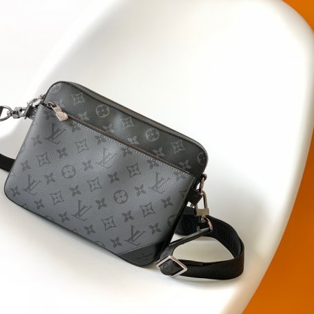 LOUIS VUITTON M69443 トリオ メッセンジャー サイズ:25x18.5cm