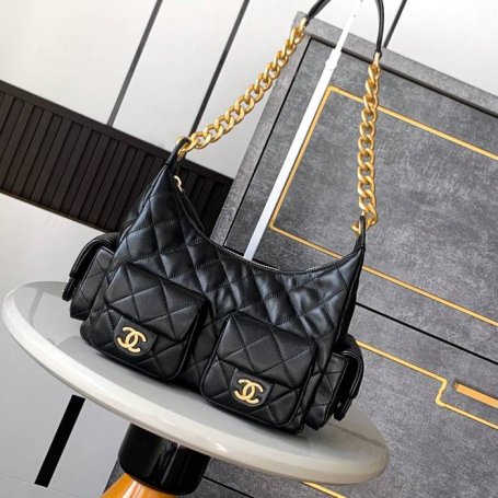 CHANEL 5339 ラムレザー ブラック×ゴールド 脇下バッグ 秋冬 31×22×15cm サイズ:31×22×15cm