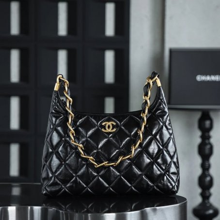 CHANEL ラムレザー ブラック×ゴールド ショルダーバッグ ヴィンテージ 32×29×10cm サイズ:32×29×10cm