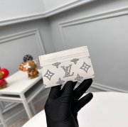 LOUIS VUITTON M83699 名刺ケース モノグラムシャドウ アイボリー サイズ:11x7x1.5cm
