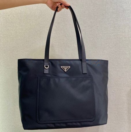 PRADA 1BG052 ナイロントート サイズ:35x29x15.5cm