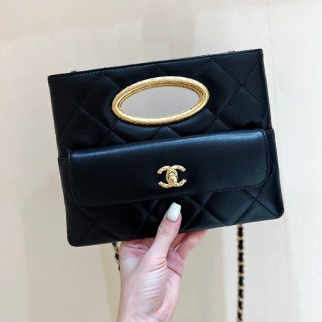 CHANEL ラムレザー グレンチェック ブラック×ゴールド 秋冬 25×19×3cm サイズ:25×19×3cm