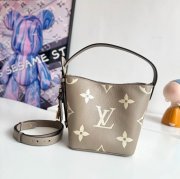 LOUIS VUITTON M13045 モノグラム 斜め掛けバッグ レディース斜め掛け 18x16x12cm サイズ:18x16x12cm