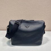 PRADA 2VH182 メッセンジャー 小 サイズ:31.5x25x14cm