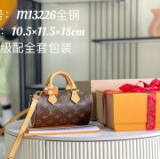 LOUIS VUITTON M13226 モノグラム 斜め掛けバッグ 斜め掛け手提げ 17x15x15cm サイズ:17x15x15cm