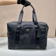 PRADA 2VC796 ナイロントラベルバッグ サイズ:44.5x40x24cm