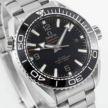 OMEGA 215.30.44.21.01.001 シーマスター プラネットオーシャン 600M 日本発売