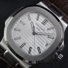 PATEK PHILIPPE ノーチラス Asain 2824-2搭載 おすすめ度