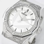 HUBLOT 550.NS.2200.RW.1604.ORL20 クラシックフュージョン オーリンスキー チタニウム 40mm APS工場新製品