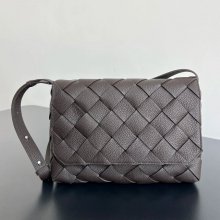 BOTTEGA VENETA BV 815796 ディアゴ斜め掛け サイズ:32x21.5cm