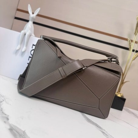 LOEWE 052446 大パズルハンドバッグ サイズ:32.5x23.5x14.5cm
