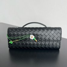 BOTTEGA VENETA BV 836810 アンディアーモ クラッチバッグ ヒナギク 31x13cm サイズ:31x13cm