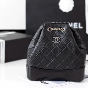 CHANEL A93820 カーフレザー ゴールド リュックサック 最高級品 23×22.5×10.5cm サイズ:23×22.5×10.5cm