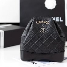 CHANEL A93820 カーフレザー ゴールド リュックサック 最高級品 23×22.5×10.5cm サイズ:23×22.5×10.5cm