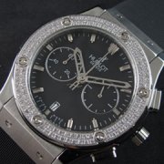 HUBLOT クラシックフュージョン ブラック文字盤 ベゼル全面ダイヤ アフターサービス完璧