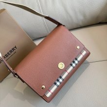 BURBERRY 9061 粒紋レザー チェック 斜め掛けバッグ クラシックチェック 25x18cm サイズ:25x18cm