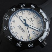 IWC アクアタイマー Swiss ETA 2836-2 搭載 コピー