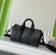 LOUIS VUITTON M28369 キープオール 黒花まくらバッグ サイズ:25x15x11cm