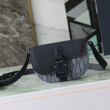 DIOR サドルメッセンジャー オブリーク 青 サイズ:20x13.5x5.5cm